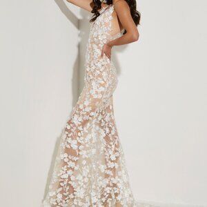 Ivory/Nude formal dress - Jasz Couture sample dress - size 10